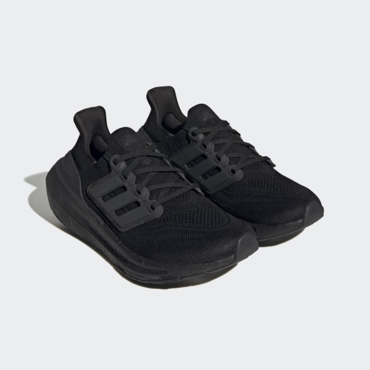 Tênis Preto Ultraboost Leve Adidas