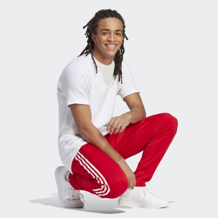 Calça Tiro Suit Up Estilo De Vida Escarlate Adidas