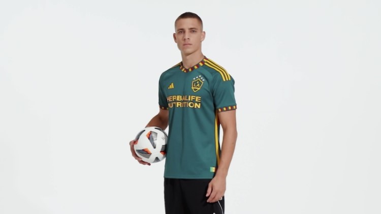 Camisa Verde Misteriosa Adidas La Galaxy 23/24 Away Authentic