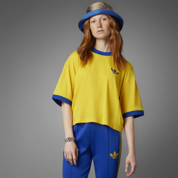 Camiseta Oversized Adicolor 70s Dourada Adidas