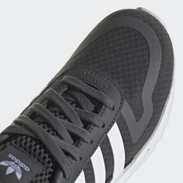Elegantes Sapatos Pretos Adidas Multix
