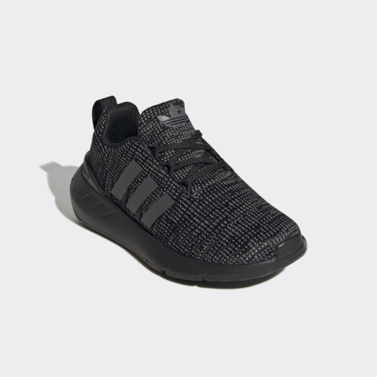 Sapatos Brancos Adidas Swift 22 Quentes