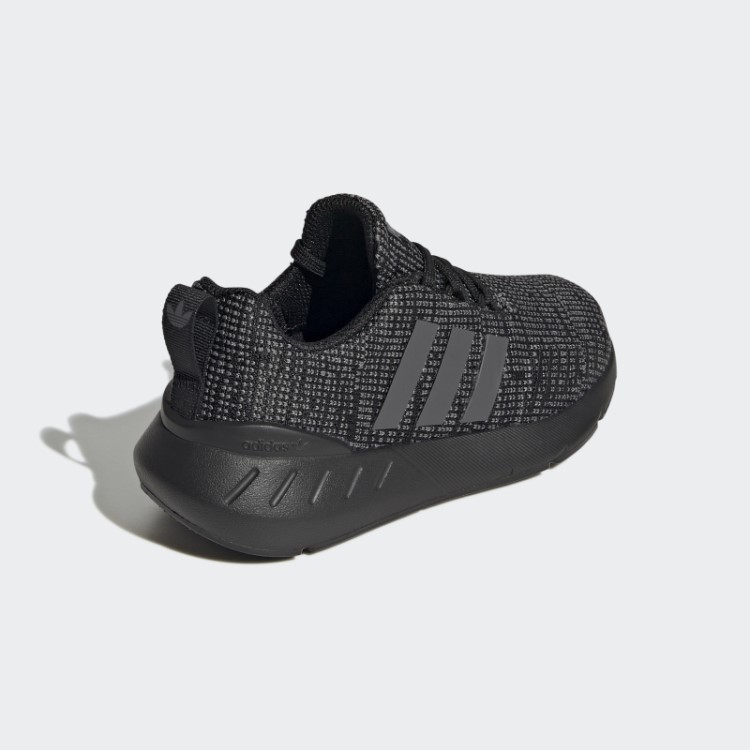 Sapatos Brancos Adidas Swift 22 Quentes