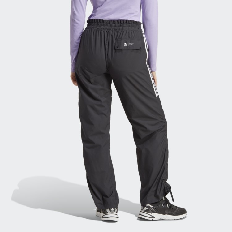 Calça Preta Adicolor Classics Parley Da Adidas
