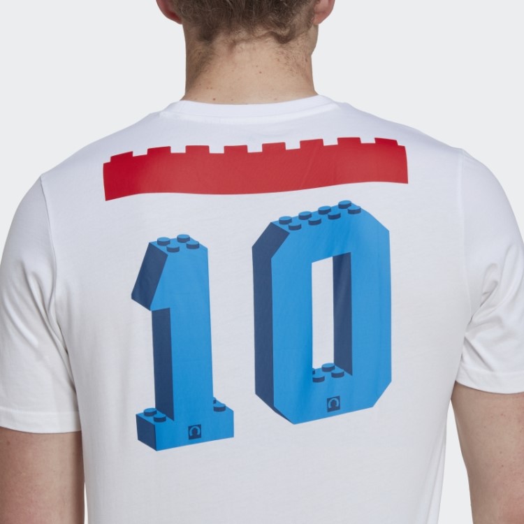 Camiseta Branca Adidas X Lego Com Estampa De Futebol