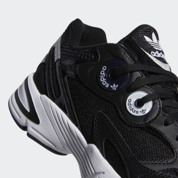 Sapato Preto Adidas Astir