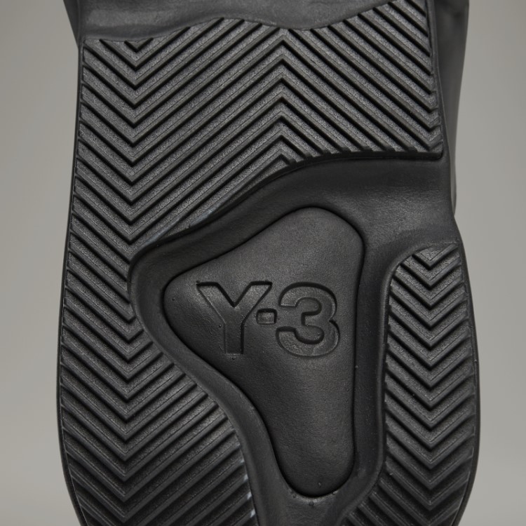 Y-3 Kaiwa Adidas Elegante