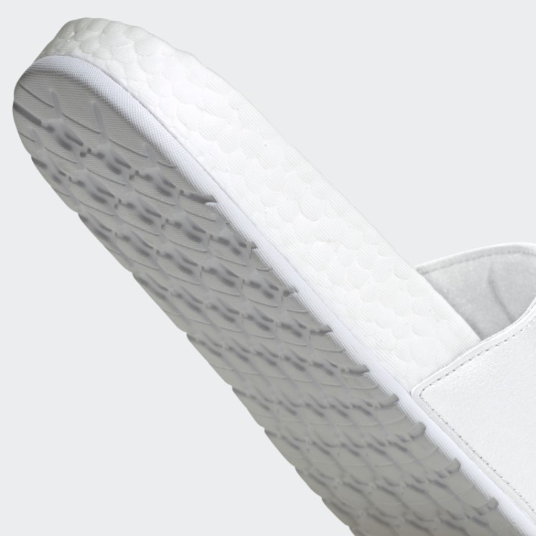 Adilette Boost Slides Branco Adidas