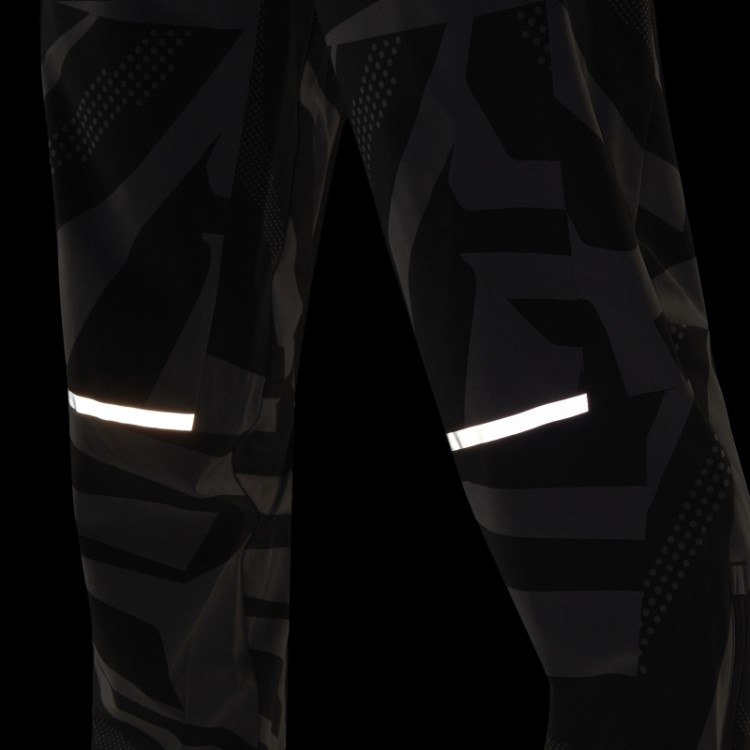 Adidas Possui A Calça Sazonal Preta