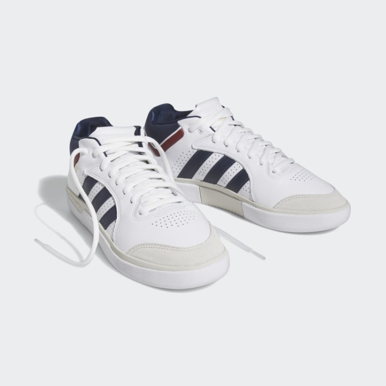 Tênis Branco Tyshawn Adidas