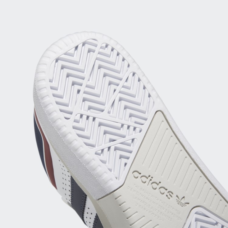Tênis Branco Tyshawn Adidas