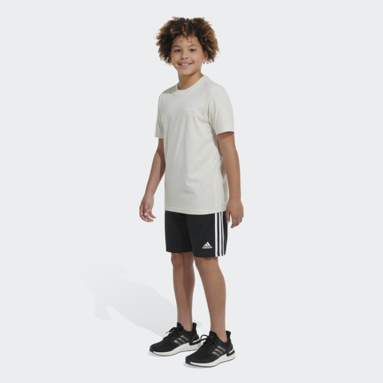 Camiseta Adidas Essencial Emb Logo Em Alumínio