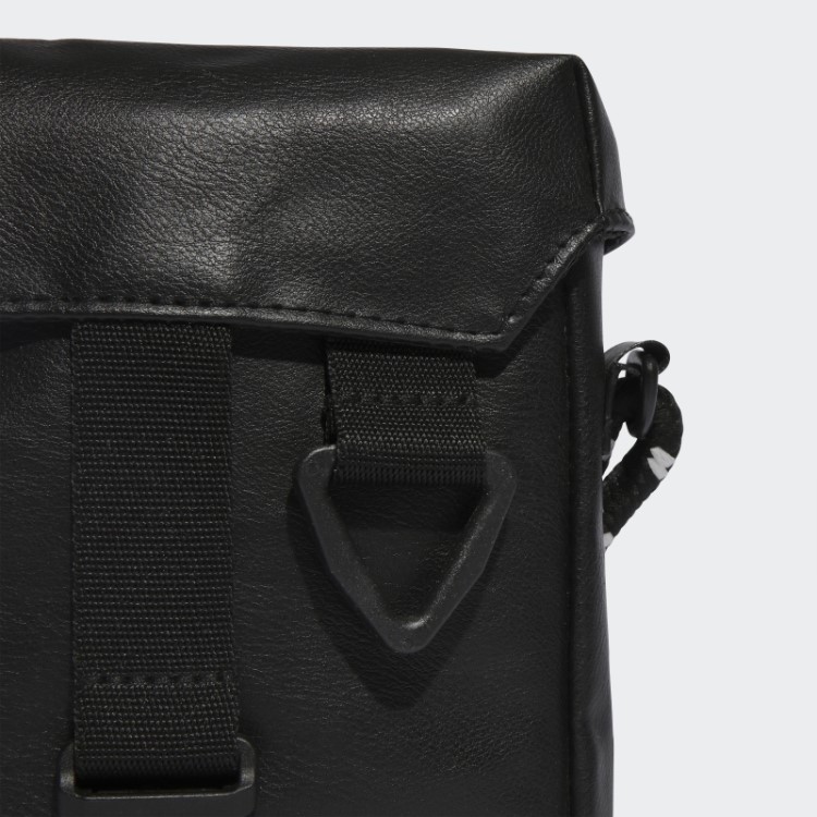Bolsa Pequena Adidas Essencial Preta