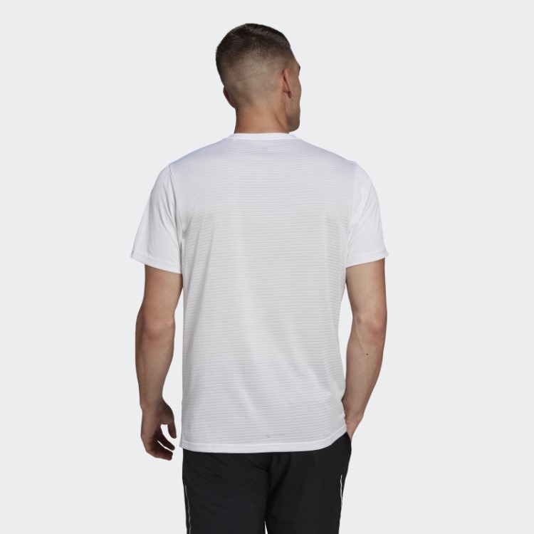 Possui A Camiseta Run Adidas Branca