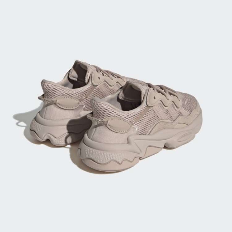 Sapato Taupe Adidas Ozweego