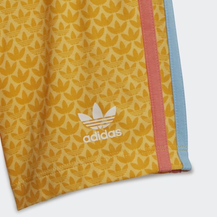 Conjunto Branco De Shorts E Camiseta Com Estampa Gráfica Adidas