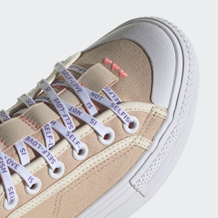 Nizza Trek Tênis Baixo Blush Adidas