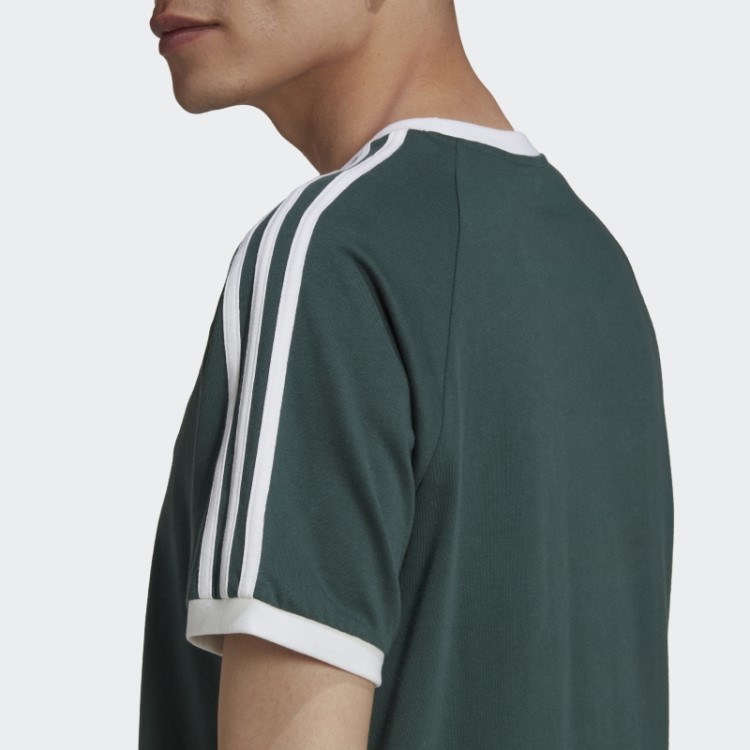 Camiseta Adidas Adicolor Classics Com As Três Listras Verde Mineral
