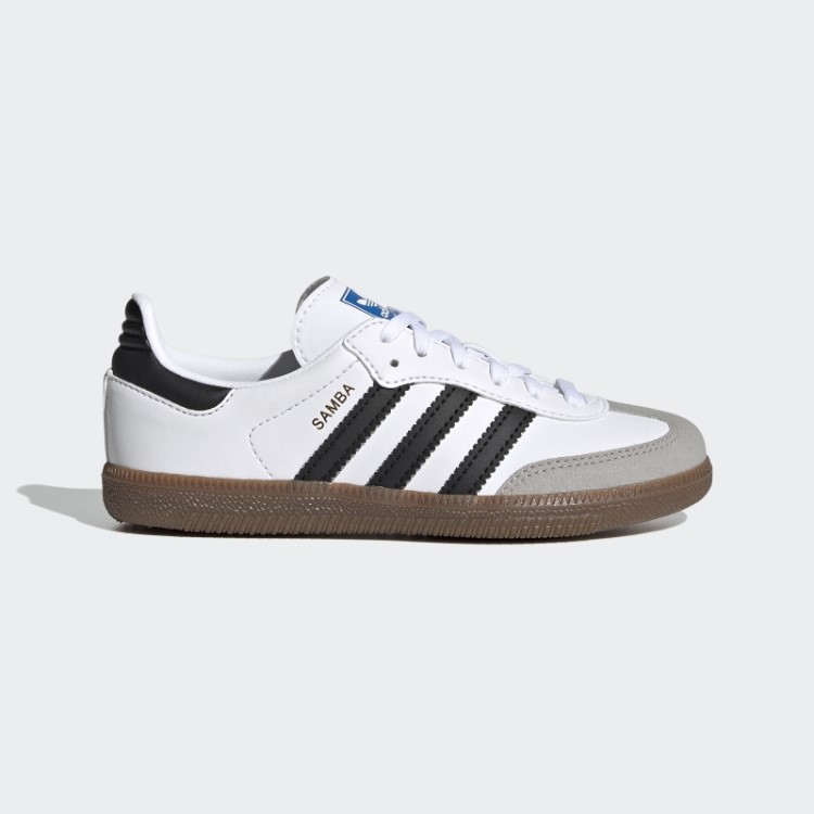 Chiclete Adidas Samba E Sapatos Quentes