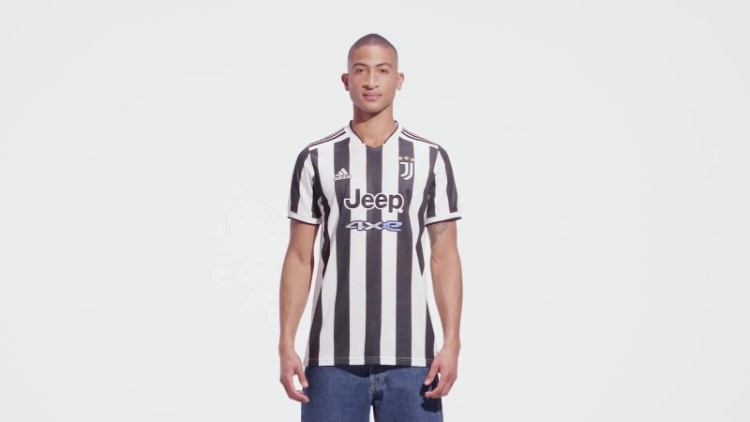 Camisa Branca Adidas Juventus 21/22 Casa