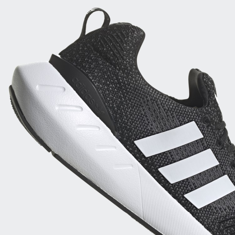 Tênis Adidas Swift Grey Run 22 Moda