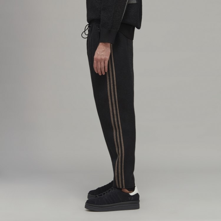 Calça Reta Com As Três Listras Engenheiradas Adidas