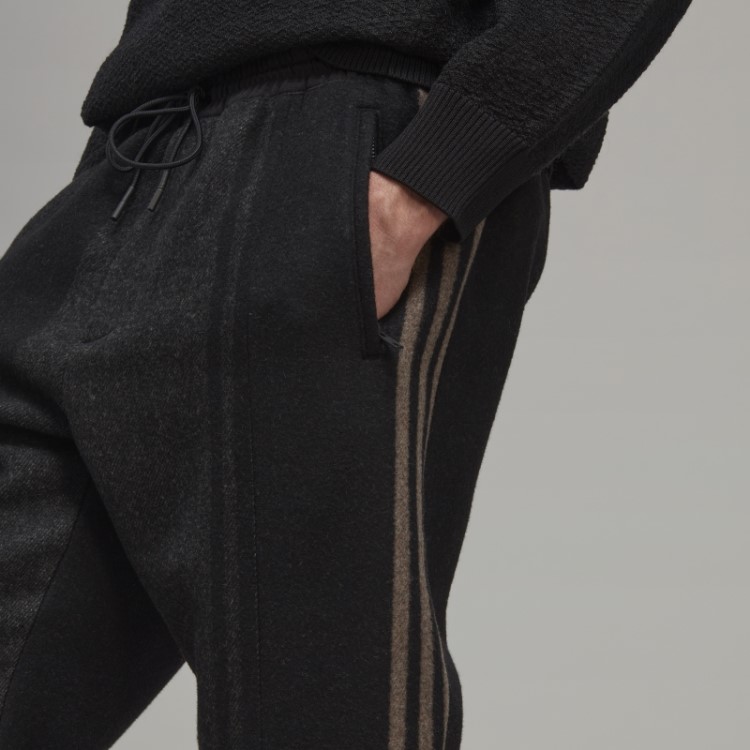 Calça Reta Com As Três Listras Engenheiradas Adidas