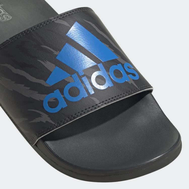 Sandálias Adilette Conforto De Carbono Adidas