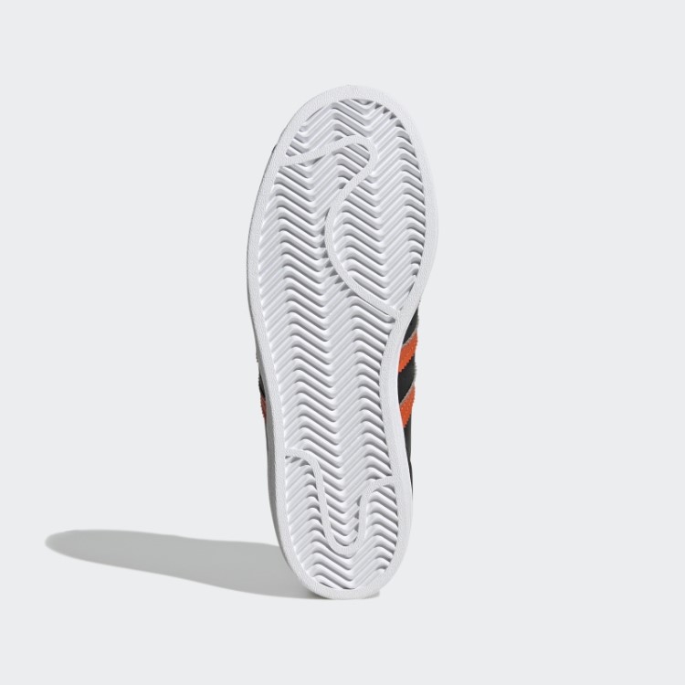 Tênis Adidas Laranja Superstar