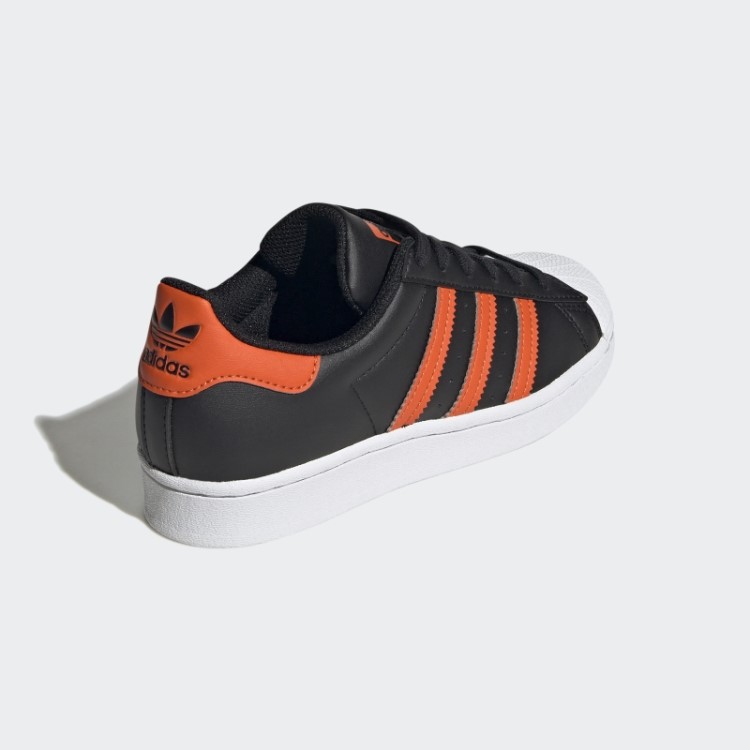 Tênis Adidas Laranja Superstar