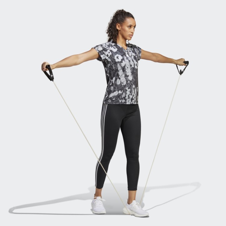 Camiseta Preta Aeroready Train Essentials Minimal Branding Com Decote Em V E Estampa Floral Adidas
